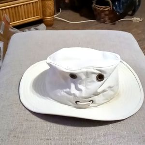 Tilley hat